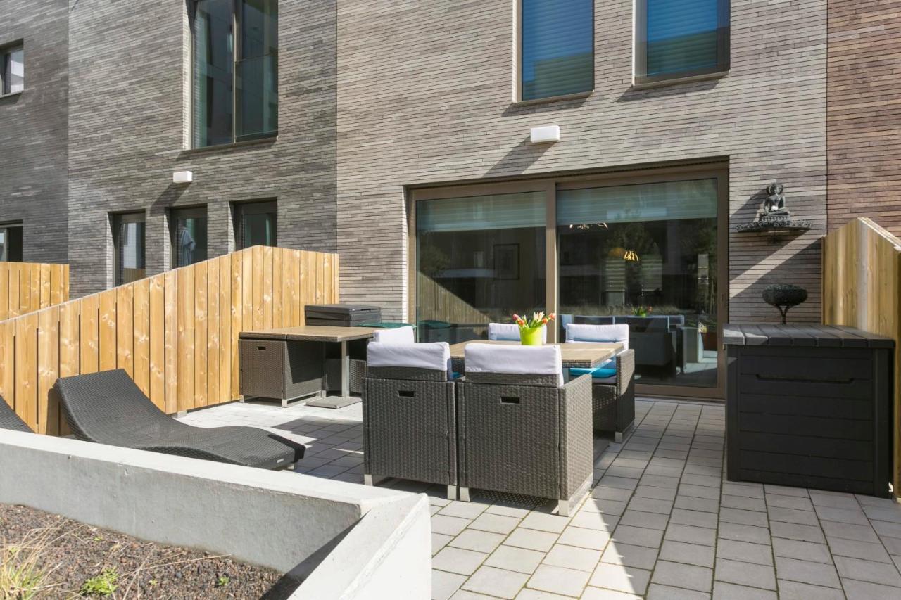 Modern Town House With Great Terrace At 100 Meters From Beach Vakantiehuis